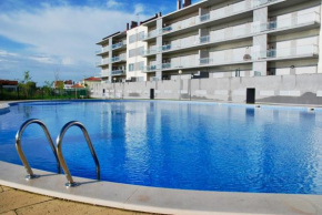 Parasol - Apartment with pool, Wi-Fi, near beach